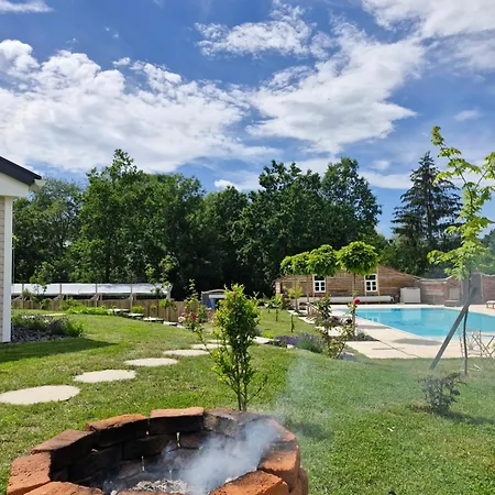 Seventh Heaven Village Glamping 샬레 *