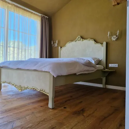 샬레 Seventh Heaven Village Glamping
