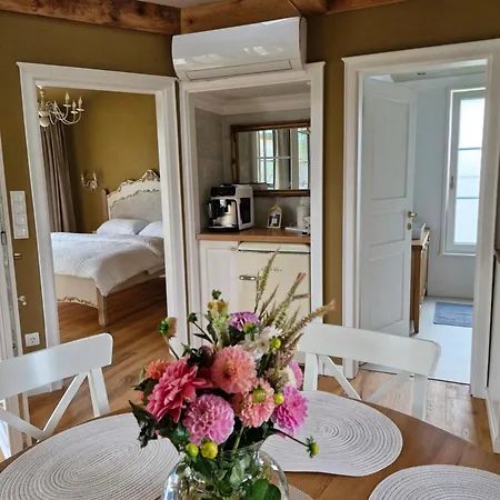 Seventh Heaven Village Glamping Rogasovci